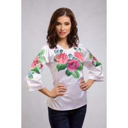 Пошита жіночої блузка-вишиванка Рожеві троянди, фіалки для вишивки бісером і нитками (БЖ009кБ4401)