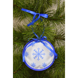 Набір бісеру Preciosa для вишивки бісером до схеми для вишивання Пошита новорічна іграшка Різдвяна сніжинка (серія: Сніговики-Колядники) (ТР233аБ1010b)