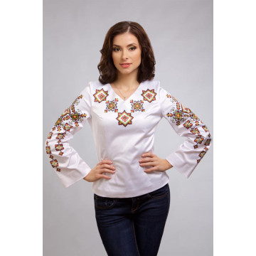 Пошита жіночої блузка-вишиванка Намисто для вишивки бісером і нитками (БЖ045кБ4404)