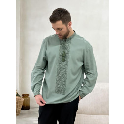 Man’s embroidered shirt (EM008lTnn05_262_268)