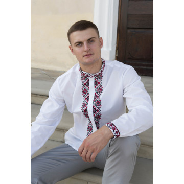 Man’s embroidered shirt (MS750xWnn09)
